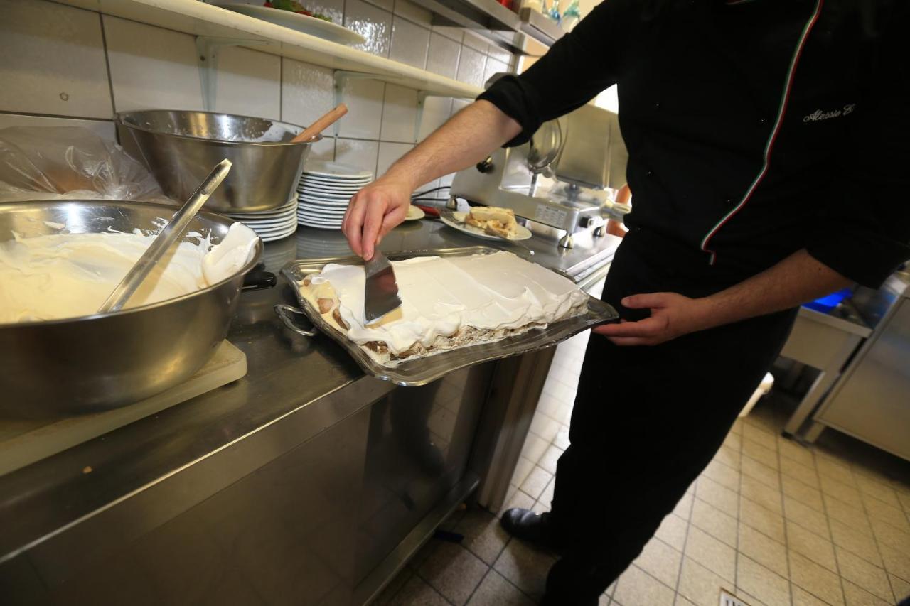 La Locanda Ristorante Pizzeria Garni Ohlstadt Zewnętrze zdjęcie